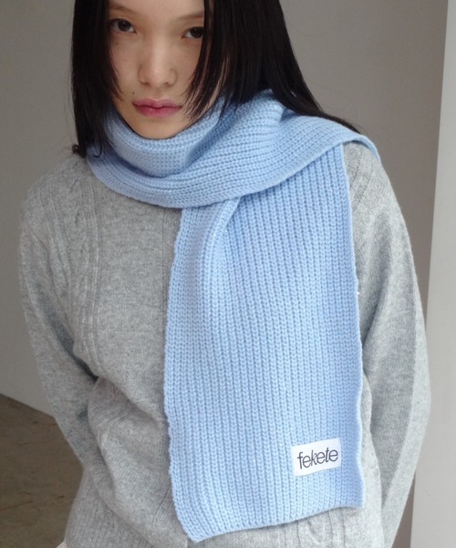 FEKETE（フェケテ）の「GLITTER MUFFLER / ラメマフラー（マフラー・レディース・ブラック/ブルー/グレー・FREE）」の3枚目の写真