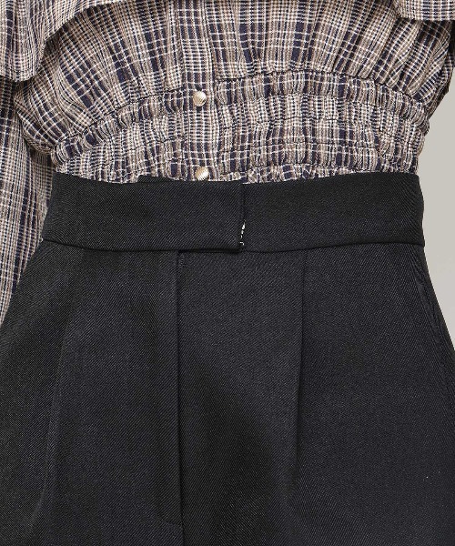 AND COUTURE(アンドクチュール)の「コンパクトショートパンツ(その他パンツ・レディース・ブラック系その他/ブラック・SMALL/MEDIUM)」の5枚目の写真