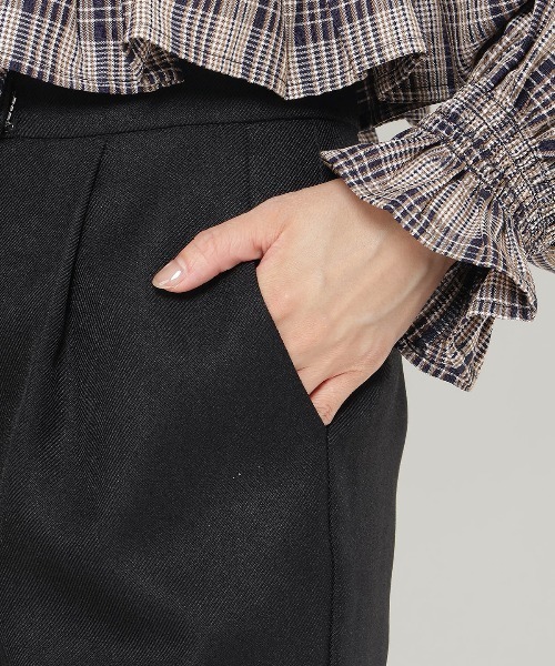 AND COUTURE(アンドクチュール)の「コンパクトショートパンツ(その他パンツ・レディース・ブラック系その他/ブラック・SMALL/MEDIUM)」の7枚目の写真