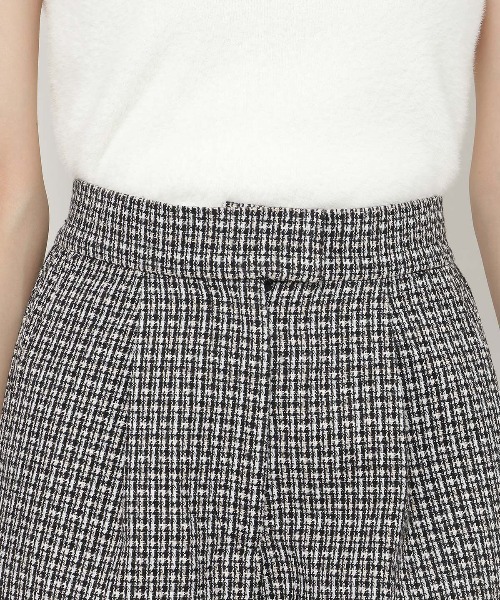 AND COUTURE(アンドクチュール)の「コンパクトショートパンツ(その他パンツ・レディース・ブラック系その他/ブラック・SMALL/MEDIUM)」の10枚目の写真