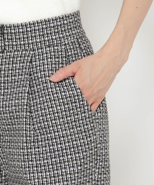 AND COUTURE(アンドクチュール)の「コンパクトショートパンツ(その他パンツ・レディース・ブラック系その他/ブラック・SMALL/MEDIUM)」の12枚目の写真