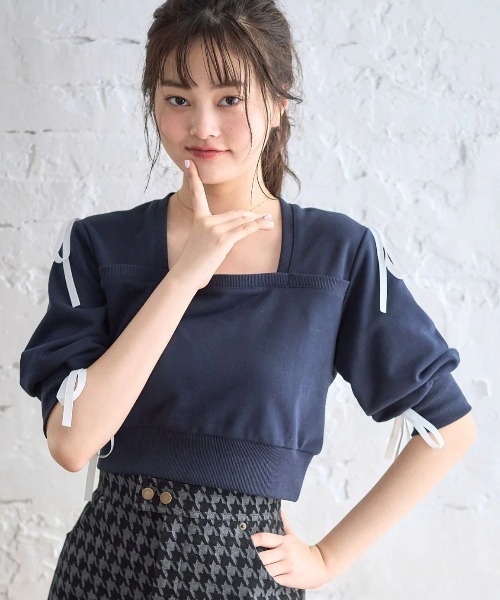AnnMiru(アンミル)の「リボンショートスウェット(スウェット・レディース・ネイビー/グレー・フリー)」の2枚目の写真