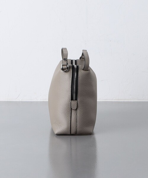 GIANNI CHIARINI(ジャンニ キアリーニ)の「<GIANNI CHIARINI>ALIFA M バッグ(ショルダーバッグ・レディース・ブラック/グレー・FREE)」の4枚目の写真