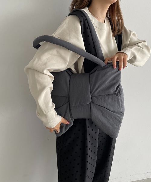 210nouve（トゥージュヌーブ）の「2WAYナイロンリボントートバッグ（トートバッグ・レディース・ベージュ/グレー/レッド/ブラック/ブルー・FREE）」の3枚目の写真