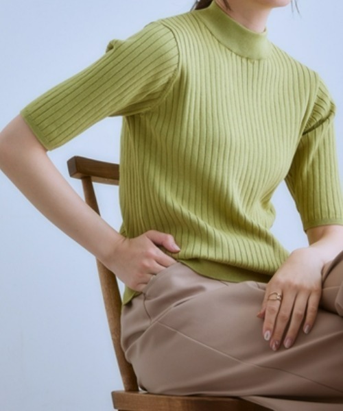 7days Life Styling(セブンデイズライフスタイリング)の「5分袖ワイドリブニット(静電防止・毛玉になりにくい・UVカット・タンブル乾燥OK)(ニット/セーター・レディース・ベージュ/グリーン系/レッド/ブラック/杢グレー/ブルー・S/M/L/LL/3L/4L)」の8枚目の写真