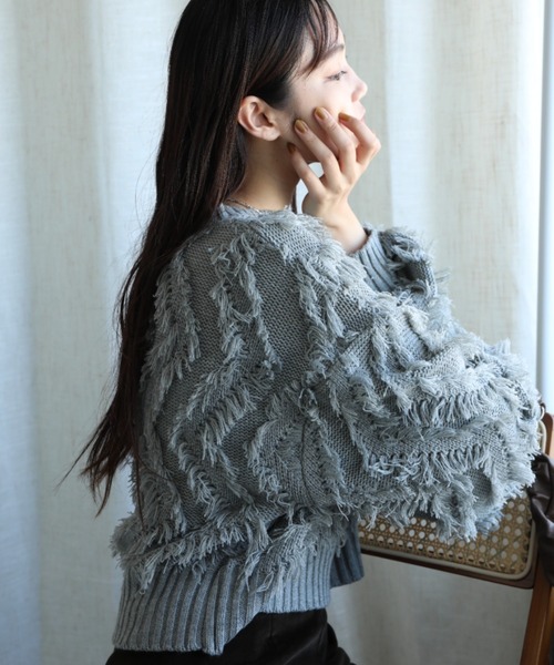 aimoha（アイモハ）の「フリンジジャガードニット（ニット/セーター・レディース・グレー/ブラック/ブルー/ベージュ・MEDIUM）」の15枚目の写真