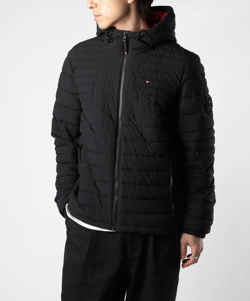 TOMMY HILFIGER（トミーヒルフィガー）の「TOMMY HILFIGER STRETCH QUILTED HOODY トミーヒルフィガー ストレッチ キルト 中わたジャケット（ダウンジャケット/コート・メンズ・ブラック/ネイビー・MEDIUM/LARGE/SMALL）」の3枚目の写真
