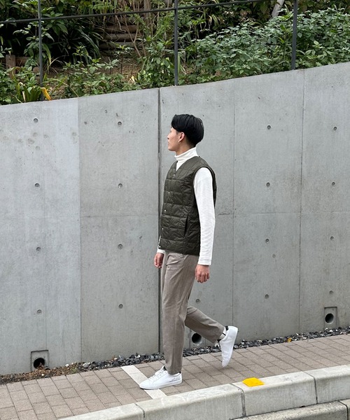 TAION（タイオン）の「【TAION】 V NECK BUTTON DOWNVEST Vネックボタンダウンベスト（ベスト・メンズ・ブラック/カーキ/チャコール/ベージュ/ネイビー/ライトグレー・1/2/3/4）」の15枚目の写真