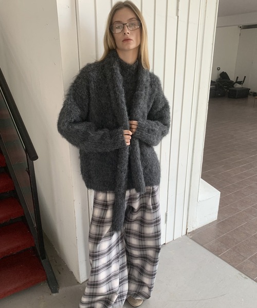 LONSLAN（ロンスラン）の「クルーネックシャギーニット マフラーセット LON24a132【2点セット】（ニット/セーター・レディース・ダークグレー/ライトグレー・FREE）」の6枚目の写真