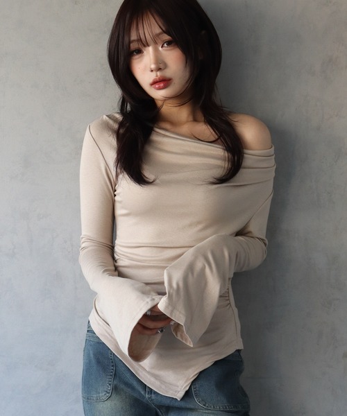 BARELY BLUE(ベアリーブルー)の「【 BARELY BLUE / ベアリーブルー 】 アンバランス サイド スリット カットソー(Tシャツ/カットソー・レディース・ベージュ/ブラック/グレー・LARGE/MEDIUM)」の14枚目の写真