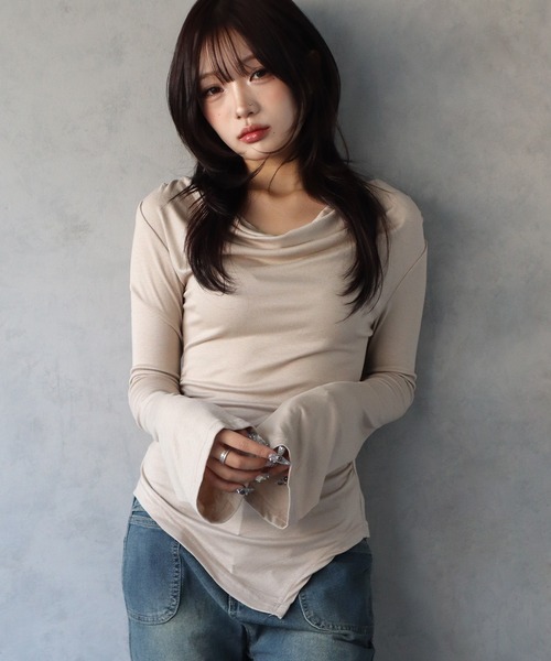 BARELY BLUE(ベアリーブルー)の「【 BARELY BLUE / ベアリーブルー 】 アンバランス サイド スリット カットソー(Tシャツ/カットソー・レディース・ベージュ/ブラック/グレー・LARGE/MEDIUM)」の15枚目の写真