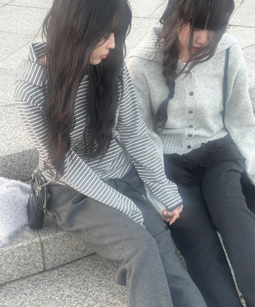 anyonemore（エニワンモア）の「[A/M] 裏起毛ウエストゴムセミブーツカットパンツ（スウェットパンツ・レディース・チャコール/ブラック・FREE）」の11枚目の写真