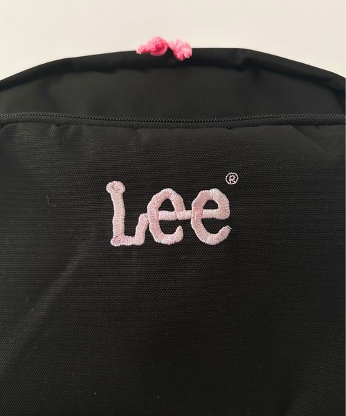 Lee(リー)の「Lee/リー 9ポケット 多機能 ポケット 撥水 BIGデイパック/推し カラー/大容量 約33.9リットル/バックパック リュック/スクール ロゴ刺繍(バックパック/リュック・レディース・レッド/ピンク/シルバー/ブルー/ブラック・FREE)」の13枚目の写真