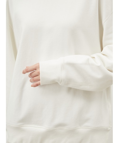 Mila Owen(ミラオーウェン)の「フラットシーマオーバーサイズトレーナー【手洗い可能】(Tシャツ/カットソー・レディース・ピンク/ホワイト/ベージュ・FREE)」の11枚目の写真