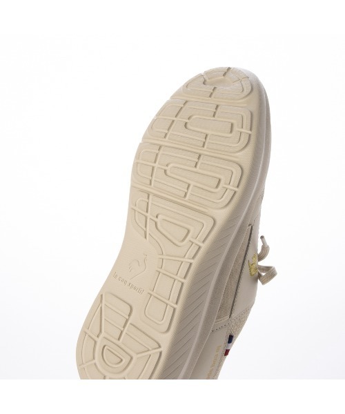 le coq sportif(ルコックスポルティフ)の「メッシュスリッポンスニーカー(LCS マルヌ)(スリッポン・レディース・ベージュ/ブラック/ネイビー×ホワイト/レッド系その他・22.5cm/23cm/23.5cm/24cm/24.5cm)」の13枚目の写真