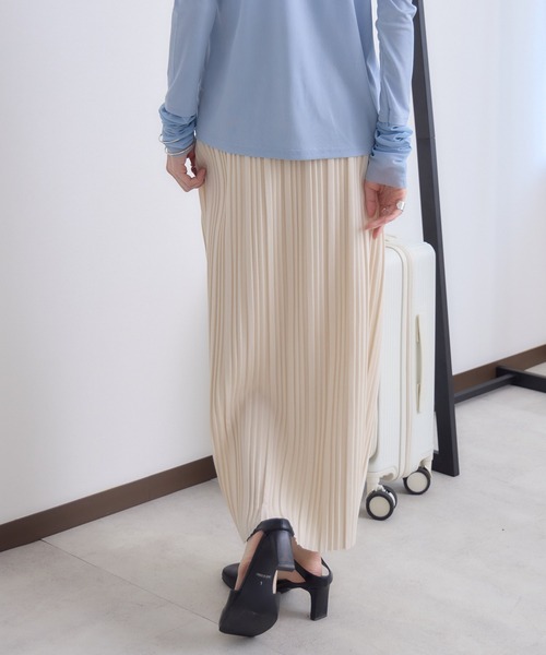 RU.TI.LE(ルチル)の「【RU.TI.LE】カットプリーツスカート(スカート・レディース・ブラック/グレイッシュベージュ/アイボリー/パープル・MEDIUM)」の19枚目の写真