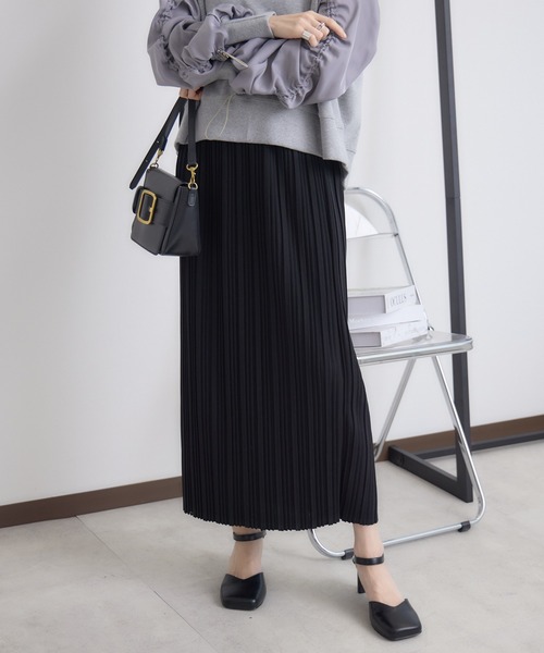 RU.TI.LE(ルチル)の「【RU.TI.LE】カットプリーツスカート(スカート・レディース・ブラック/グレイッシュベージュ/アイボリー/パープル・MEDIUM)」の11枚目の写真