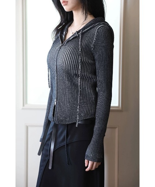 LYEON(リヨン)の「プレーティングダブルジップニットパーカー(ニット/セーター・レディース・ブラック/ネイビー/モカ・FREE)」の9枚目の写真