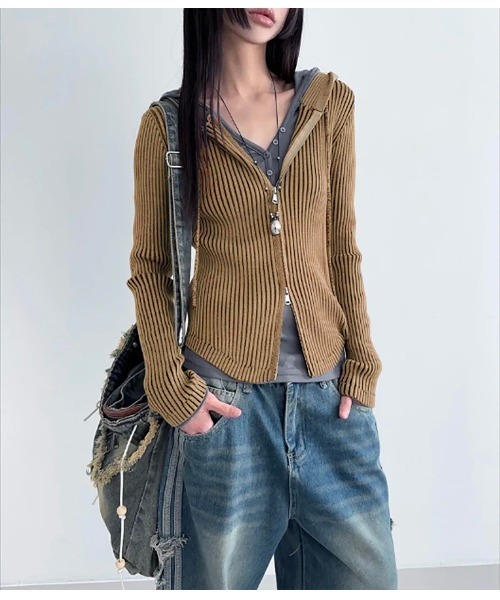 LYEON(リヨン)の「プレーティングダブルジップニットパーカー(ニット/セーター・レディース・ブラック/ネイビー/モカ・FREE)」の16枚目の写真