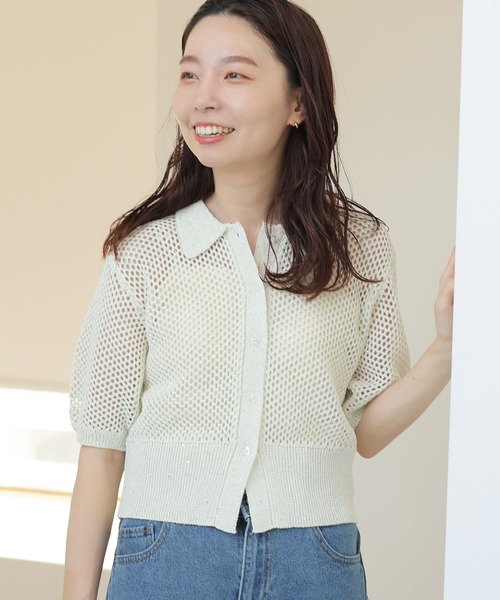 LEPSIM(レプシィム)の「スパンコールポロニット 132266(ポロシャツ・レディース・オフホワイト/グレー・FREE)」の2枚目の写真