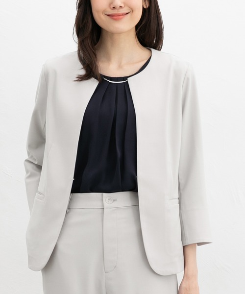 Honeys(ハニーズ)の「【ストレッチ・ウォッシャブル・イージーケア・接触冷感】8分袖ノーカラージャケット(ノーカラージャケット・レディース・ネイビー/ベージュ/グレイッシュベージュ/ブラック/グレー・3L/L/LL/M/S)」の5枚目の写真