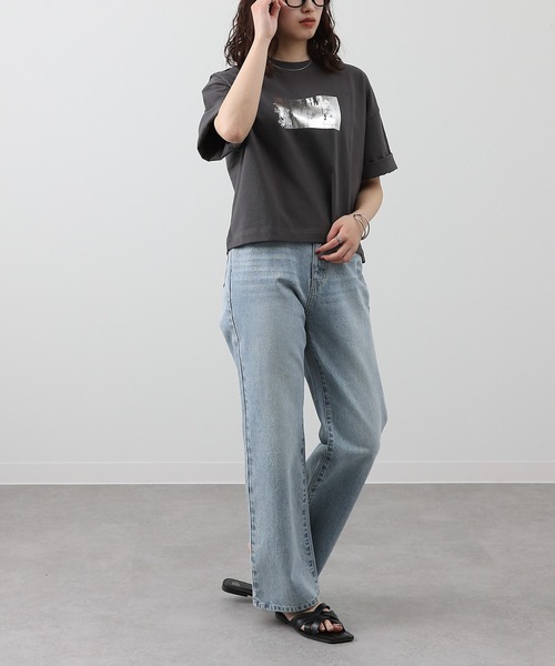 COLONY 2139（コロニートゥーワンスリーナイン）の「箔プリントTシャツ（Tシャツ/カットソー・レディース・ブラック/チャコールグレー/ホワイト・FREE）」の15枚目の写真