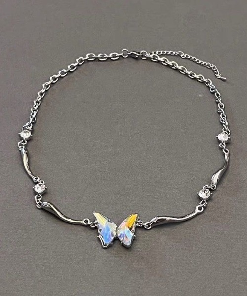 FreeZone（フリーゾーン）の「蝶 ネックレス（ネックレス・メンズ・シルバー・FREE）」の2枚目の写真