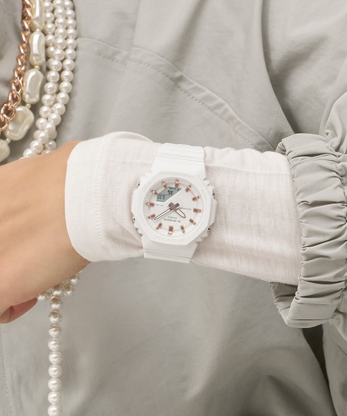 G-SHOCK(ジーショック)の「GMA-P2100シリーズ / GMA-P2100M-7AJF(アナログ腕時計・レディース・ホワイト・FREE)」の2枚目の写真