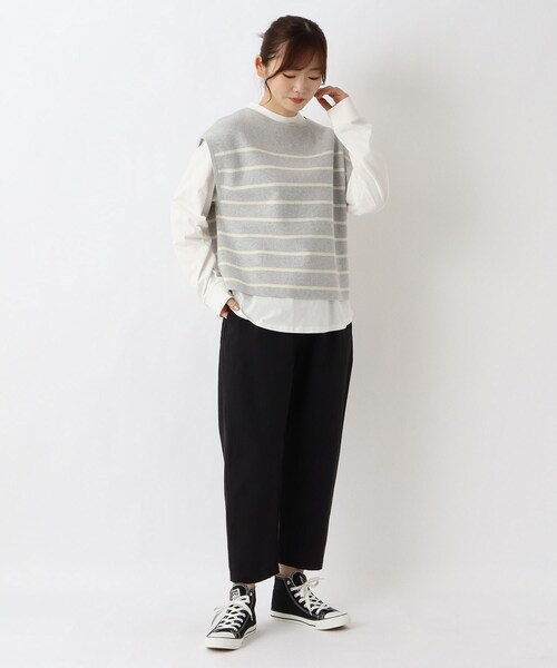 one'sterrace(ワンズテラス)の「綿ストレッチ 9分丈テーパードパンツ(その他パンツ・レディース・ベージュ系8/ブラック系8・02)」の13枚目の写真