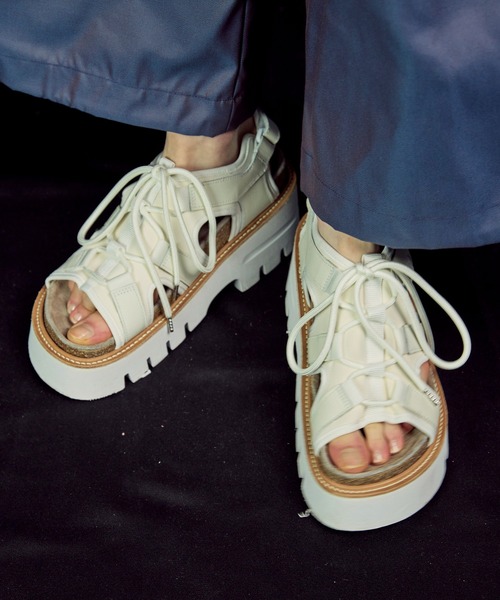 MAISON SPECIAL（メゾンスペシャル）の「《UNISEX》【SPECIAL SHOES FACTORY COLLABORATION】Cork Sole Sport Sandal Made In TOKYO/コルクソールスポーツサンダル【MAISON SPECIAL/メゾンスペシャル】（サンダル・メンズ・ブラック/ホワイト・24.5/25.5/26.5/27.5/28.5）」の10枚目の写真