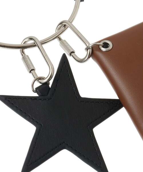 CONVERSE TOKYO(コンバーストウキョウ)の「NYLON MULTI RING SHOULDER BAG(ショルダーバッグ・レディース・カーキ/ブラック・FREE)」の5枚目の写真