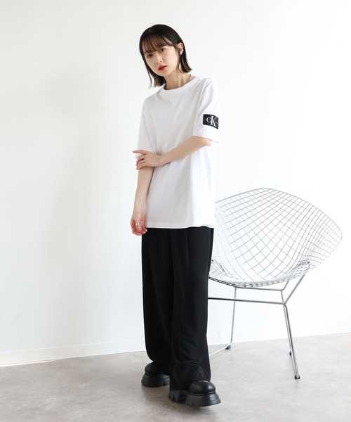 Calvin Klein（カルバン・クライン）の「【Calvin Klein JEANS/カルバンクライン ジーンズ】BADGE Regular Fit SS T-Shirt/バッジ レギュラーフィット半袖Tシャツ（Tシャツ/カットソー・メンズ・ブラック/ホワイト・XL/L/M/S）」の8枚目の写真