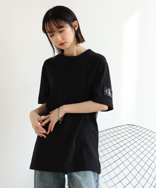 Calvin Klein（カルバン・クライン）の「【Calvin Klein JEANS/カルバンクライン ジーンズ】BADGE Regular Fit SS T-Shirt/バッジ レギュラーフィット半袖Tシャツ（Tシャツ/カットソー・メンズ・ブラック/ホワイト・XL/L/M/S）」の10枚目の写真