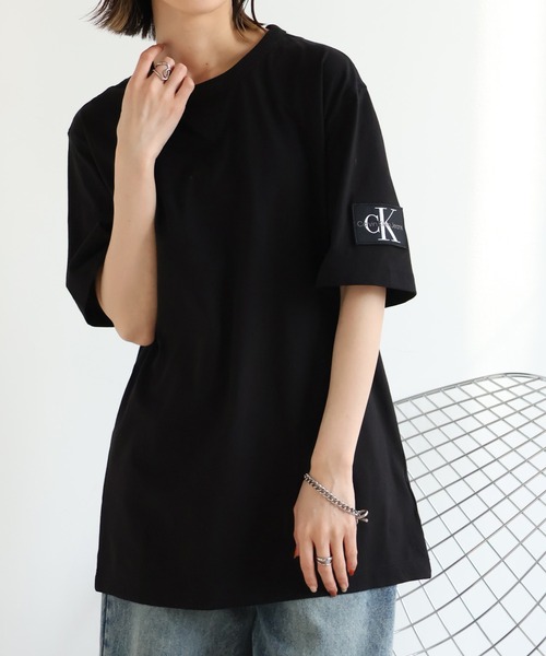 Calvin Klein（カルバン・クライン）の「【Calvin Klein JEANS/カルバンクライン ジーンズ】BADGE Regular Fit SS T-Shirt/バッジ レギュラーフィット半袖Tシャツ（Tシャツ/カットソー・メンズ・ブラック/ホワイト・XL/L/M/S）」の11枚目の写真
