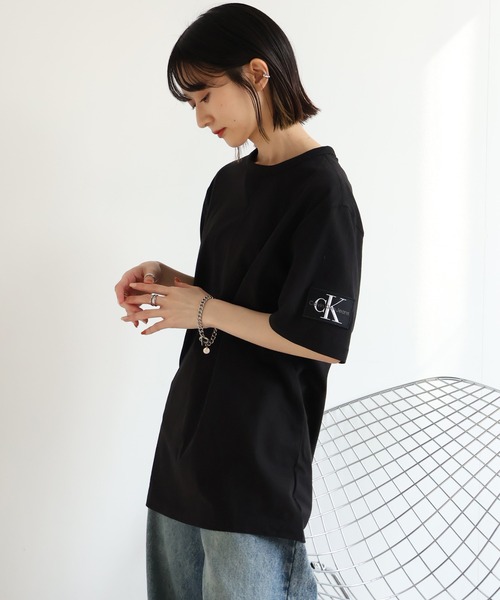 Calvin Klein（カルバン・クライン）の「【Calvin Klein JEANS/カルバンクライン ジーンズ】BADGE Regular Fit SS T-Shirt/バッジ レギュラーフィット半袖Tシャツ（Tシャツ/カットソー・メンズ・ブラック/ホワイト・XL/L/M/S）」の12枚目の写真