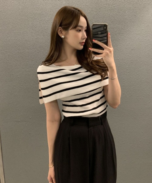 by LEGNA(バイレグナ)の「ノースリーブ風 ケープデザインサマーニットトップス(ニット/セーター・レディース・ブラック/ブラック×ホワイト/ホワイト/モカ・FREE)」の10枚目の写真