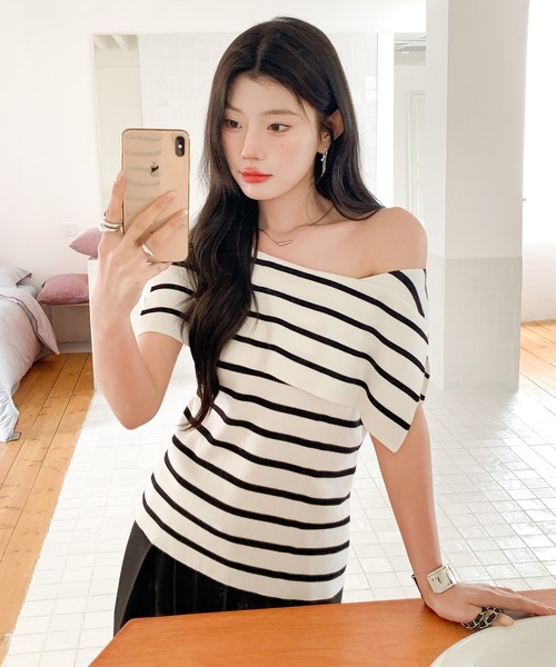 by LEGNA(バイレグナ)の「ノースリーブ風 ケープデザインサマーニットトップス(ニット/セーター・レディース・ブラック/ブラック×ホワイト/ホワイト/モカ・FREE)」の20枚目の写真