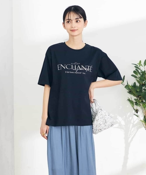 a.v.v(アーヴェヴェ)の「【コットン100%】クラシックロゴTシャツ(Tシャツ/カットソー・レディース・チャコールグレー/ホワイト/ネイビー・36/38/40/42/34)」の5枚目の写真