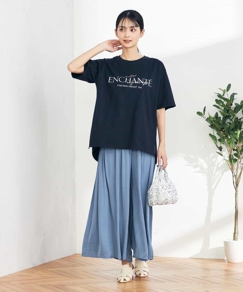 a.v.v(アーヴェヴェ)の「【コットン100%】クラシックロゴTシャツ(Tシャツ/カットソー・レディース・チャコールグレー/ホワイト/ネイビー・36/38/40/42/34)」の6枚目の写真