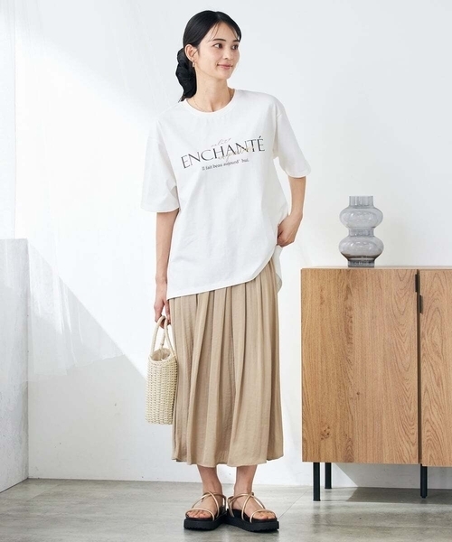 a.v.v(アーヴェヴェ)の「【コットン100%】クラシックロゴTシャツ(Tシャツ/カットソー・レディース・チャコールグレー/ホワイト/ネイビー・36/38/40/42/34)」の14枚目の写真