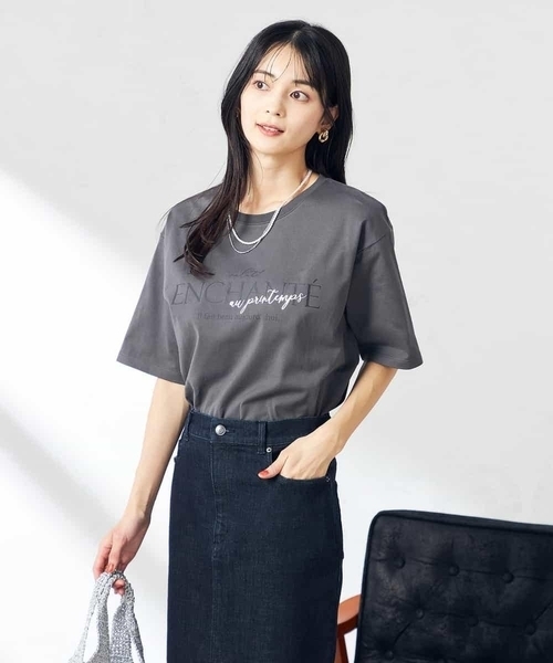 a.v.v(アーヴェヴェ)の「【コットン100%】クラシックロゴTシャツ(Tシャツ/カットソー・レディース・チャコールグレー/ホワイト/ネイビー・36/38/40/42/34)」の20枚目の写真