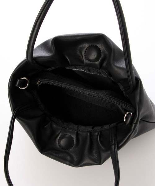 cache cache(カシュ カシュ)の「カシュカシュ cachecache / タック入り2wayショルダー(ショルダーバッグ・レディース・シルバー/ブラック/ホワイト・FREE)」の13枚目の写真