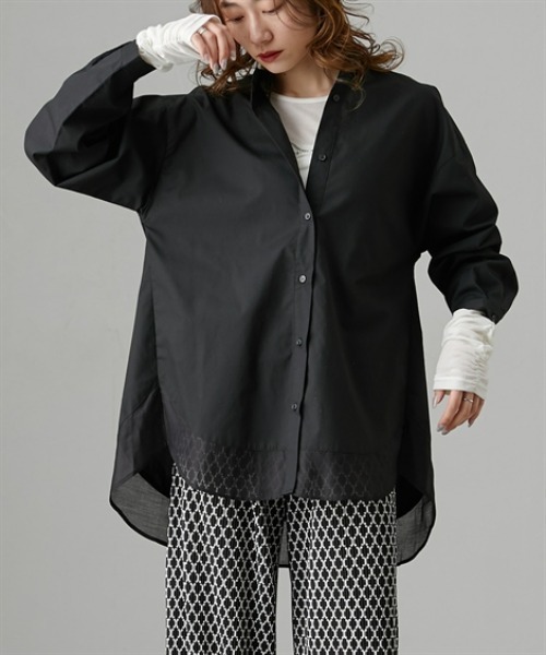 Soiunique（スワユニーク）の「裾シアー切替ゆったりサイズロング丈シャツ［Soiunique］（シャツ/ブラウス・レディース・ブラック/サックスブルー・LL/M/L）」の2枚目の写真