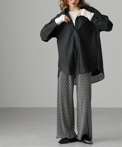 Soiunique（スワユニーク）の「裾シアー切替ゆったりサイズロング丈シャツ［Soiunique］（シャツ/ブラウス・レディース・ブラック/サックスブルー・LL/M/L）」の8枚目の写真