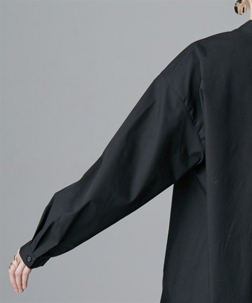 Soiunique（スワユニーク）の「裾シアー切替ゆったりサイズロング丈シャツ［Soiunique］（シャツ/ブラウス・レディース・ブラック/サックスブルー・LL/M/L）」の22枚目の写真