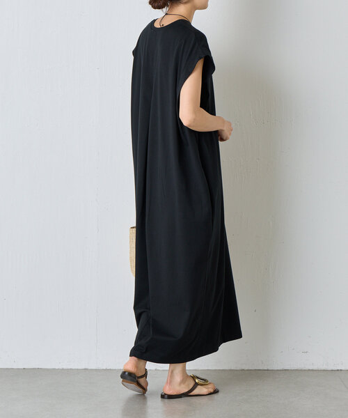 BEARDSLEY（ビアズリー）の「オーガニックコットンタックワンピース