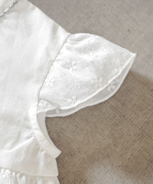 10mois（ディモワ）の「【10mois(ディモワ)】レースロンパース プリミー(小さめ)サイズ（ロンパース・キッズ・ホワイト/ピンク・50cm）」の8枚目の写真