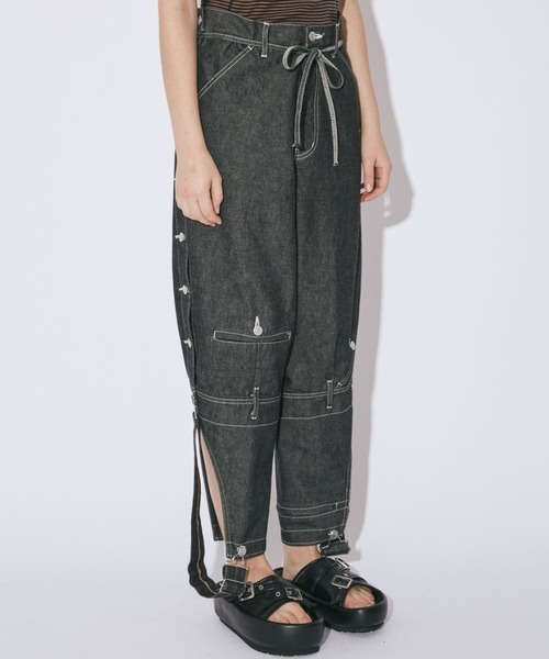 beautiful people(ビューティフルピープル)の「double-end left handtwill denim overall(サロペット/オーバーオール・レディース・ブラック/インディゴブルー・38)」の11枚目の写真