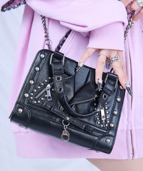 AVENCHUMU(アバンチュウム)の「Biker jacket-like bag(ショルダーバッグ・レディース・ブラック/ホワイト/ピンク・FREE)」の16枚目の写真