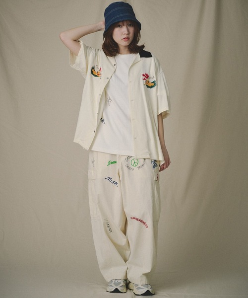 Universal Style Wear(ユニバーサルスタイルウェア)の「Universal Style Wear ドラゴン スーベニア シャツ(シャツ/ブラウス・メンズ・ブラック/ピンク系その他/オフホワイト/ベージュ系その他/ブラック系その他・MEDIUM/LARGE/X-LARGE)」の13枚目の写真